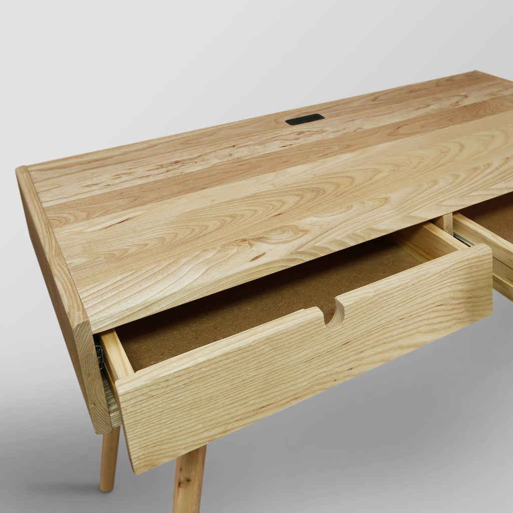 Solid American Oak Desk with USB Ports I191980