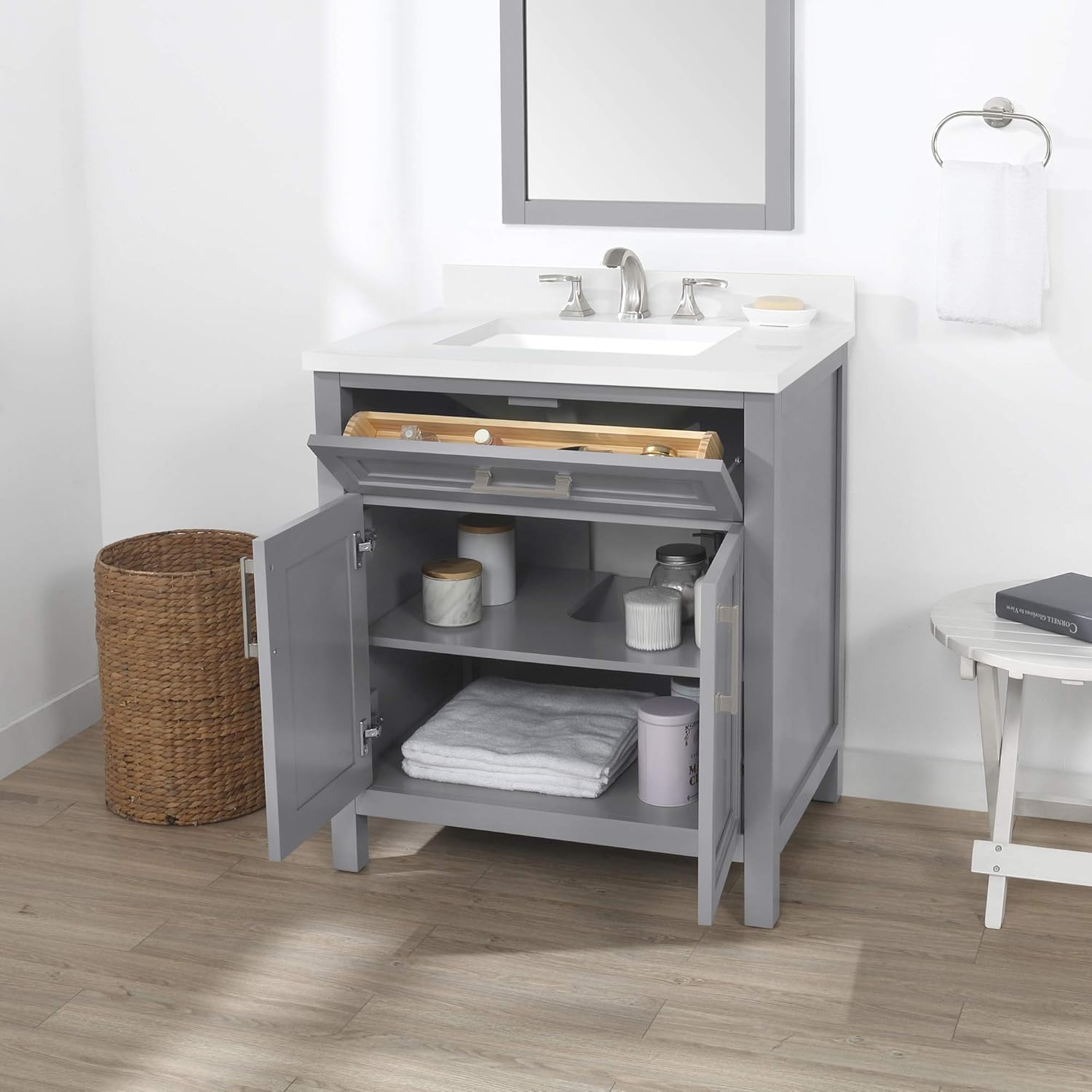 Single Sink Bathroom Vanity in American Grey M1651
