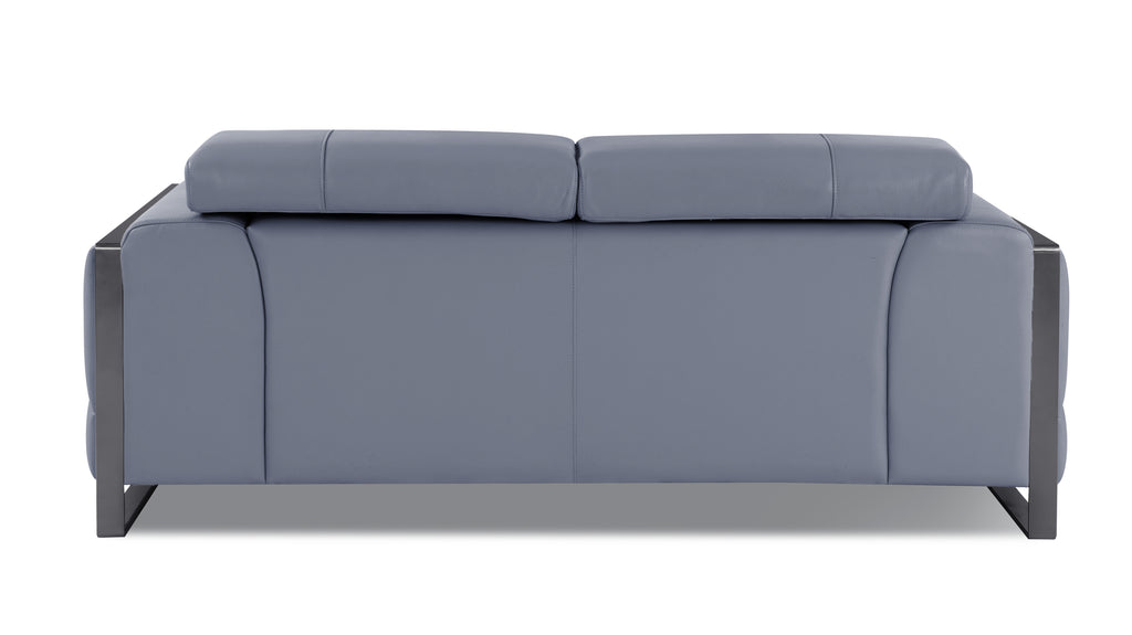 Italian Leather Loveseat Y26574
