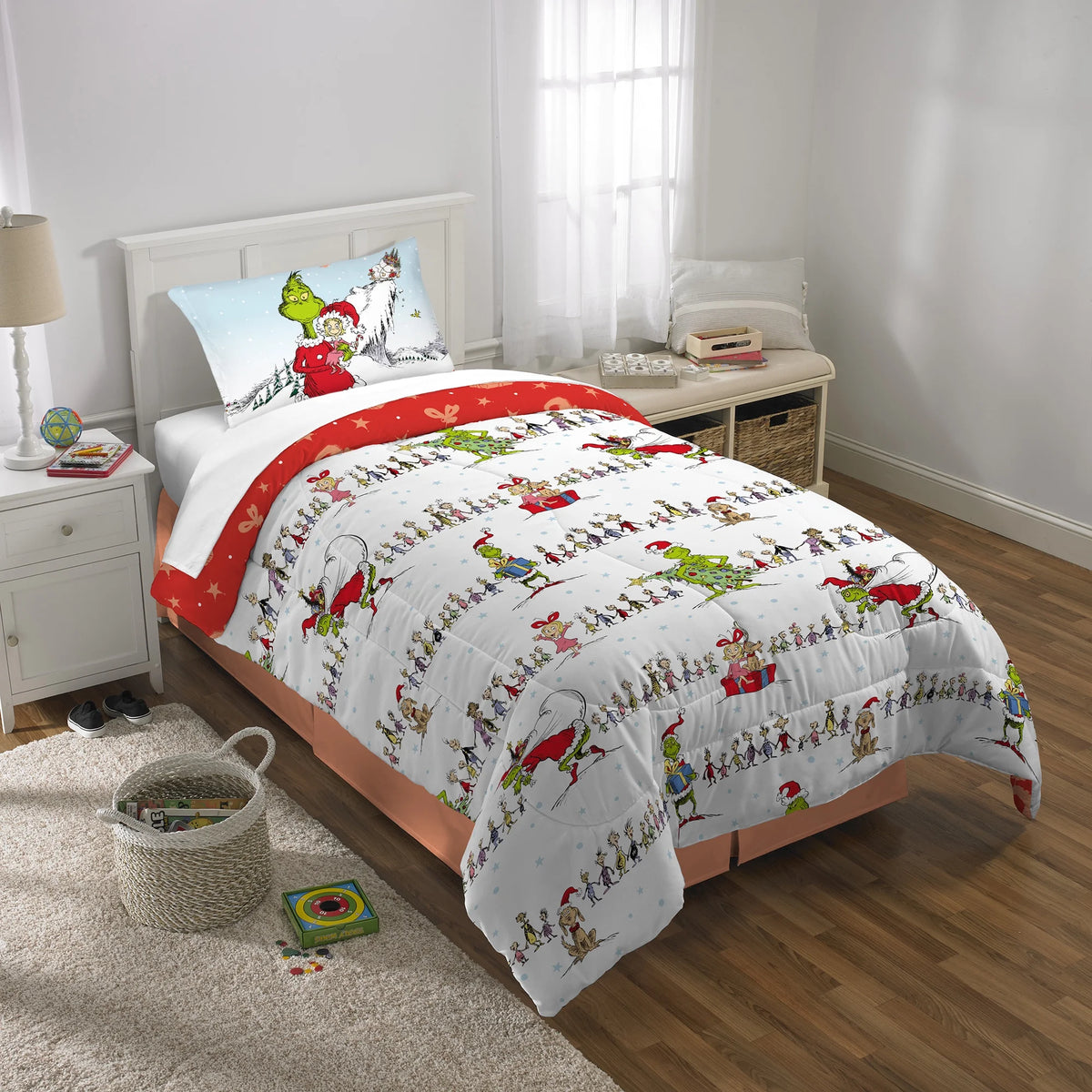 Twin/Full Reversible Comforter and Pillowcase Set K3033