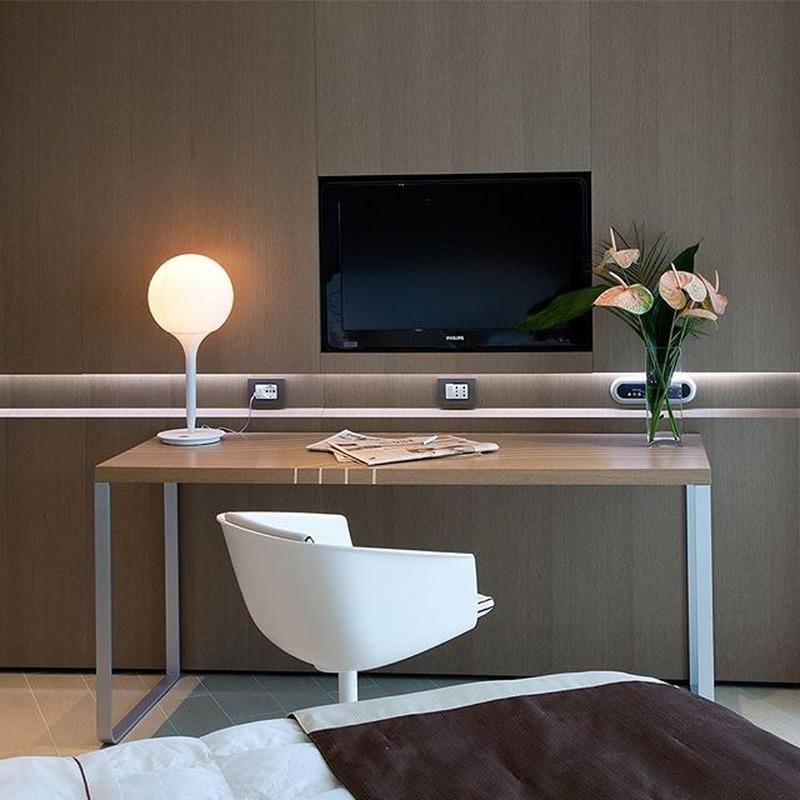 Table Lamp T8887