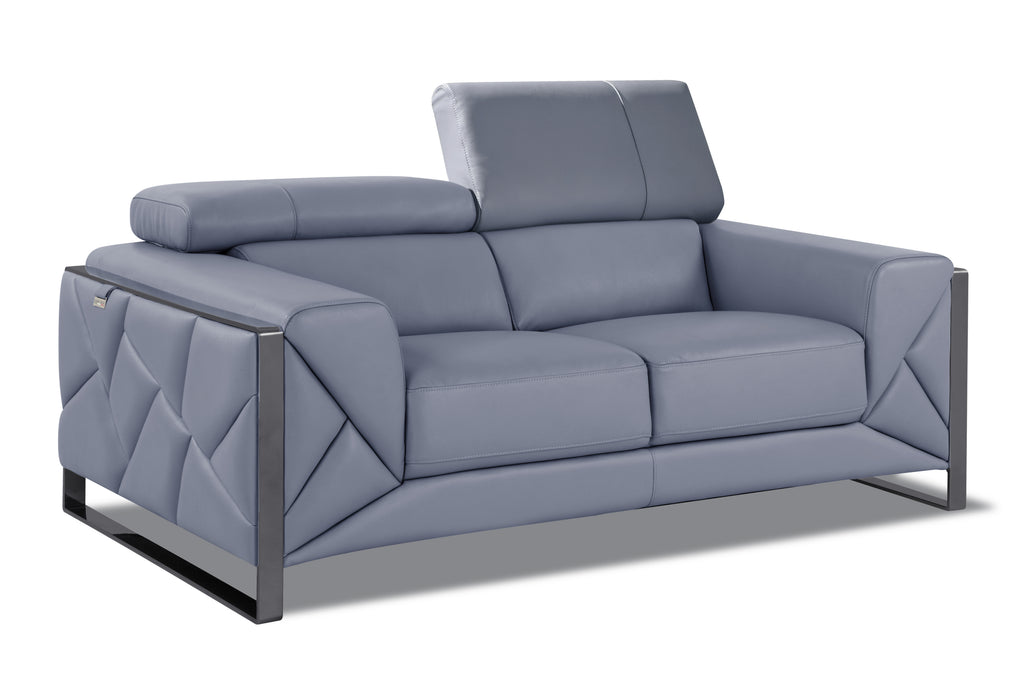 Italian Leather Loveseat Y26574