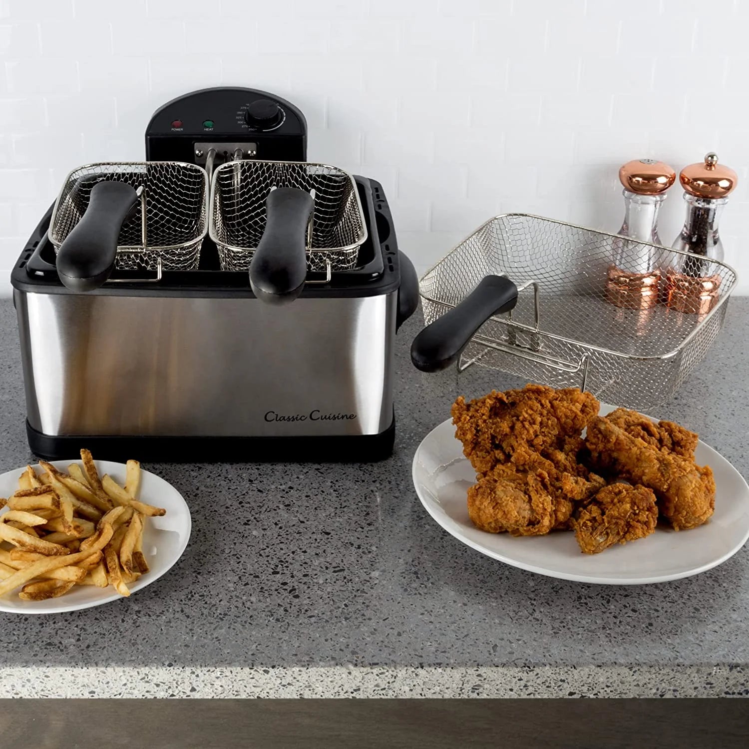 4-Liter Electric Deep Fryer with 1 Large Basket and 2 Small E5766
