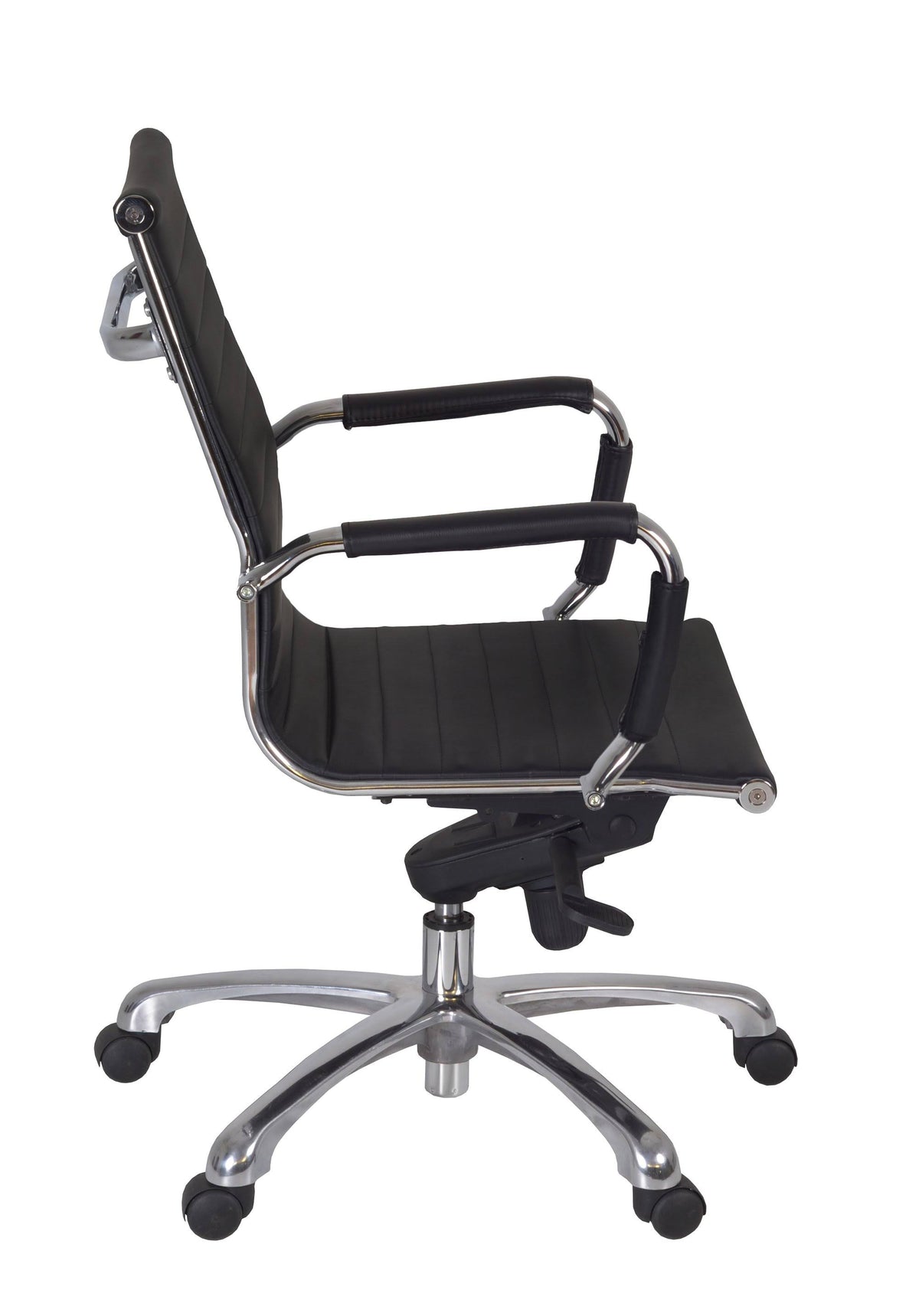 Black Solace Swivel Chair R763680