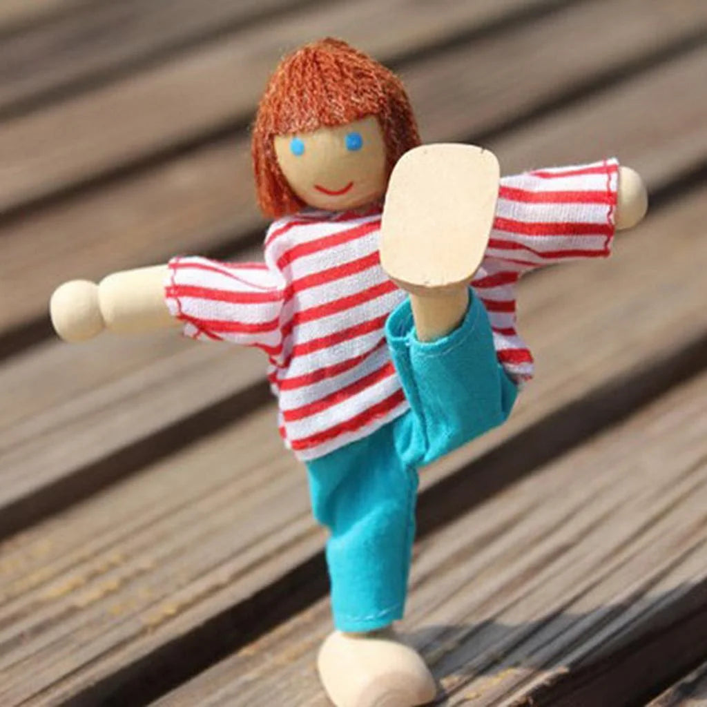 Wooden Doll Family Pretend Play Figures W8589