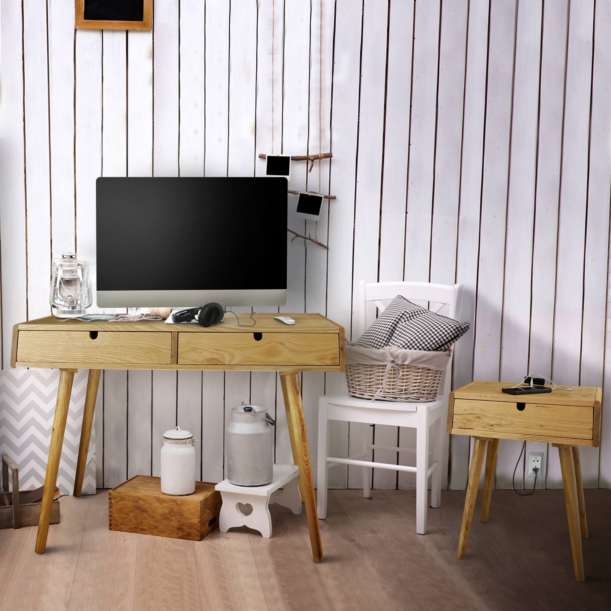 Solid American Oak Desk with USB Ports I191980