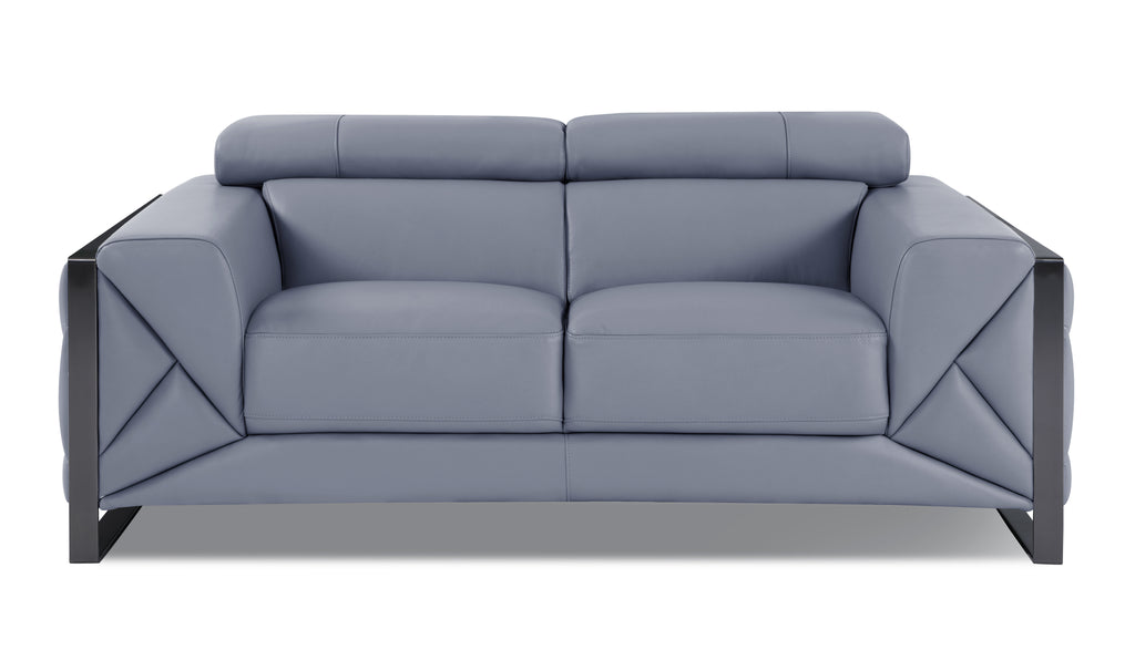 Italian Leather Loveseat Y26574