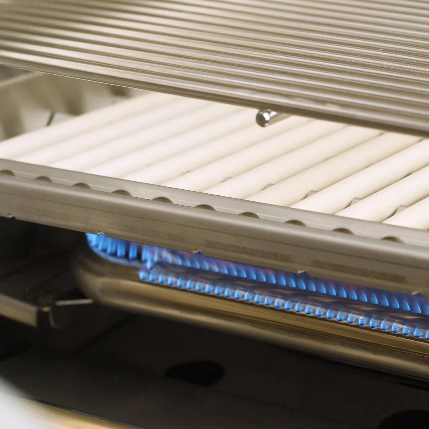 36-Inch Built-In Natural Gas Grill With Rotisserie O53940