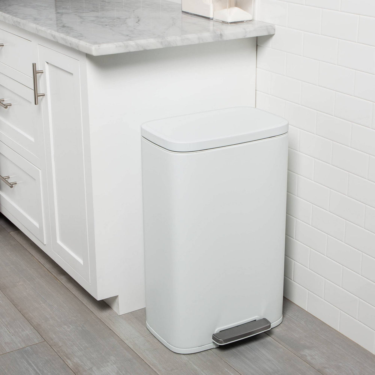45L Rectangle Step Trash Can White B2995